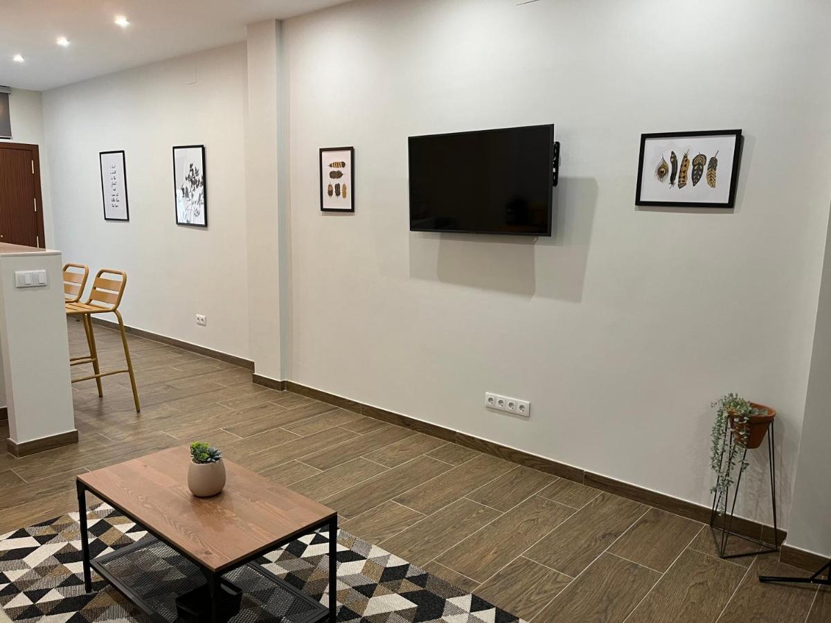Acogedor Apartamento En La Buhaira Севиля Екстериор снимка